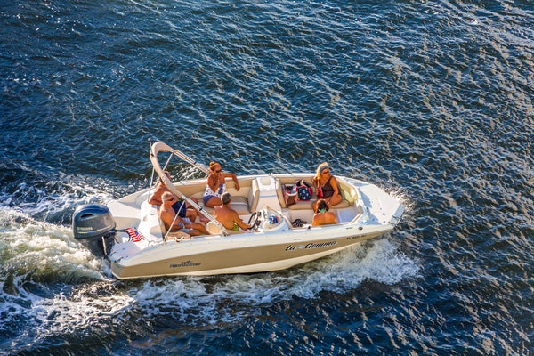 4 Ideas for Your Summer Boating Bucket List